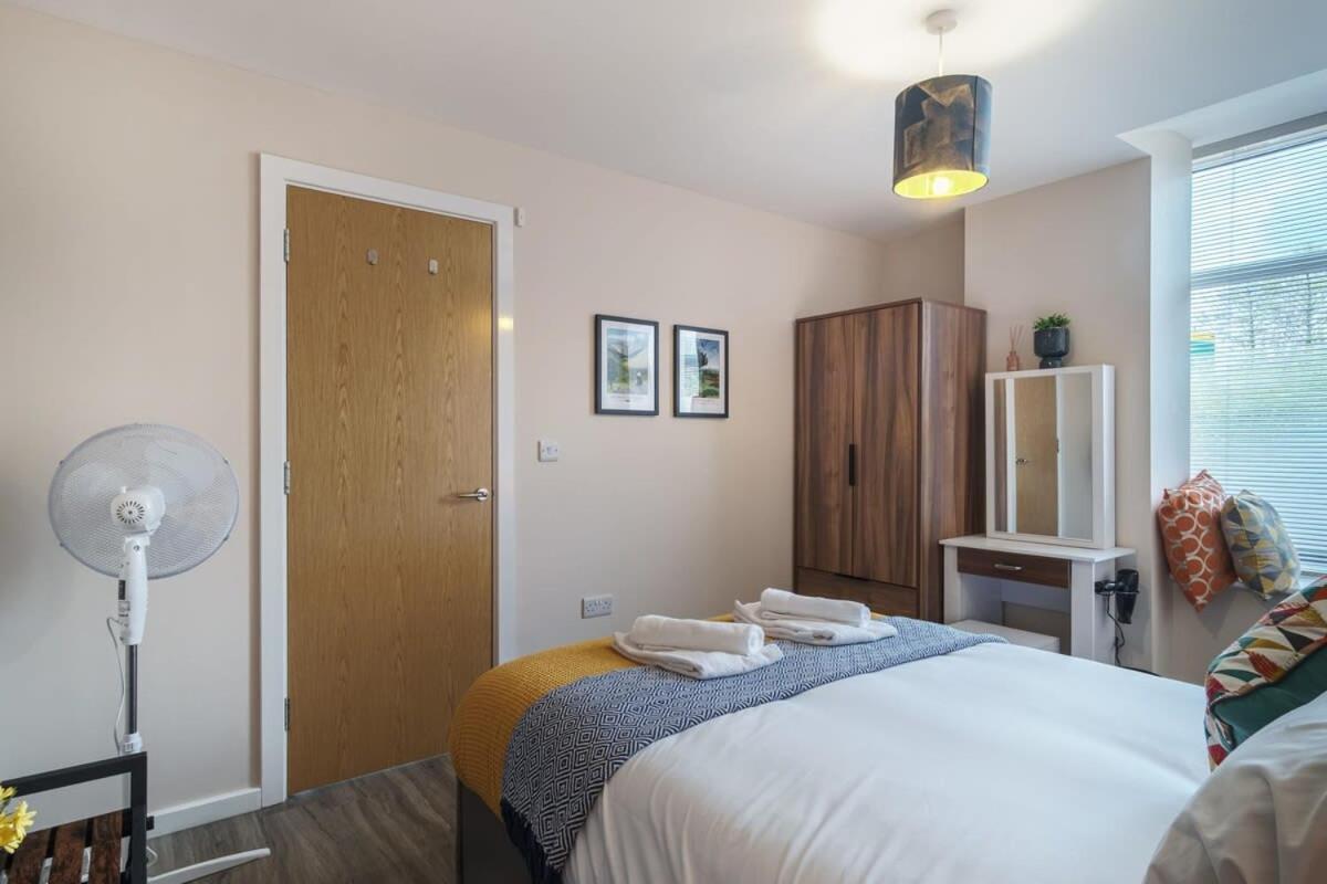 2 Bedroom Modern Apartment In Manchester Luaran gambar